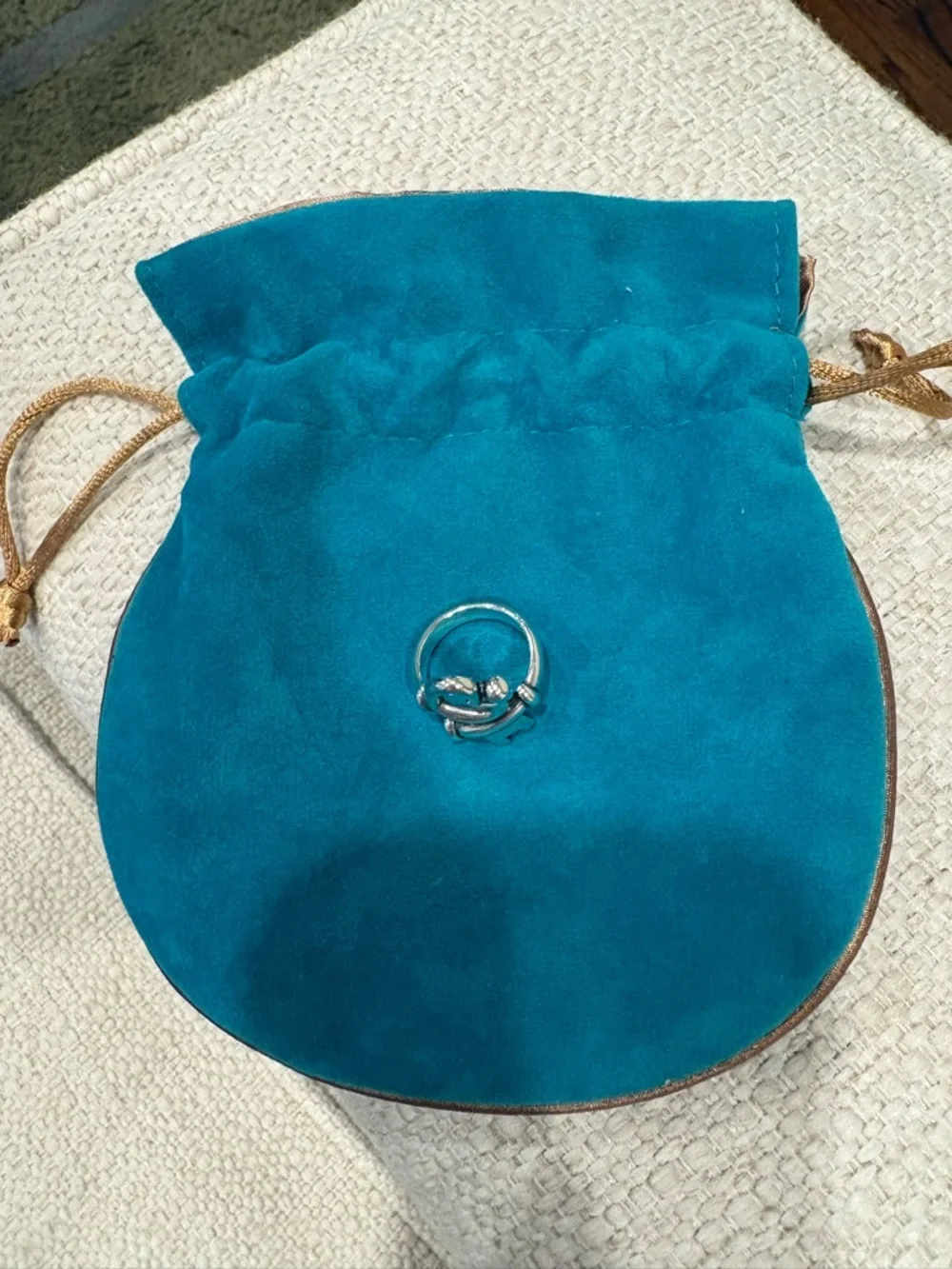 Size 6 James Avery “Key to My Heart Ring” - Picture 2 of 3